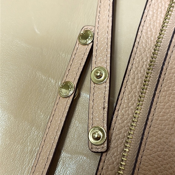 *RARE* COACH Tooled Leather Floral Foldover Crossbody/Clutch - Picture 9 of 16